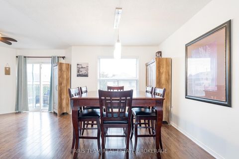 Photo 10 at 7 Round Leaf Court, Holly, Barrie