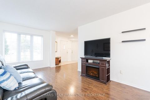 Photo 11 at 7 Round Leaf Court, Holly, Barrie