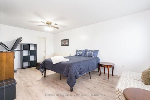 Photo 16 at 7 Round Leaf Court, Holly, Barrie