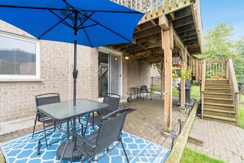 Photo 34 at 7 Round Leaf Court, Holly, Barrie