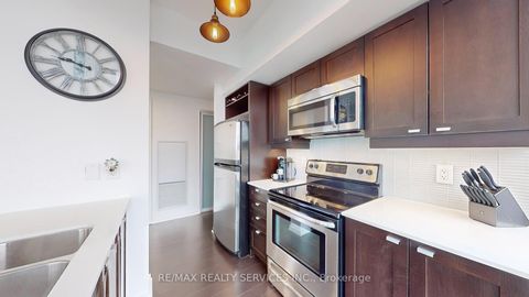 Photo 17 at 511 - 105 The Queensway Avenue, Swansea, Toronto