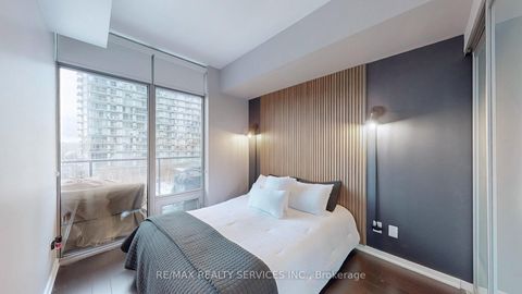 Photo 19 at 511 - 105 The Queensway Avenue, Swansea, Toronto