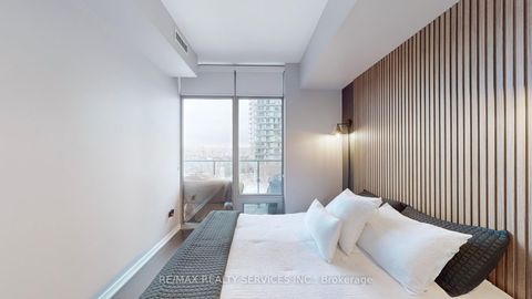 Photo 20 at 511 - 105 The Queensway Avenue, Swansea, Toronto