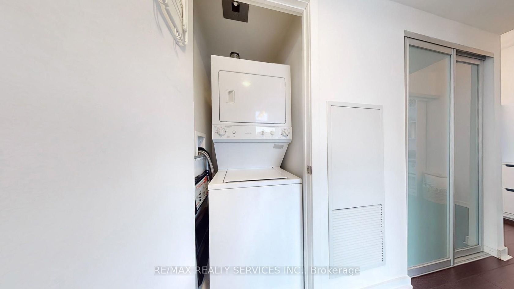 Photo 26 at 511 - 105 The Queensway Avenue, Swansea, Toronto Photo 26 at 511 - 105 The Queensway Avenue, Swansea, Toronto