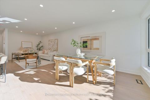 Photo 5 at 421 Browndale Crescent, Crosby, Richmond Hill