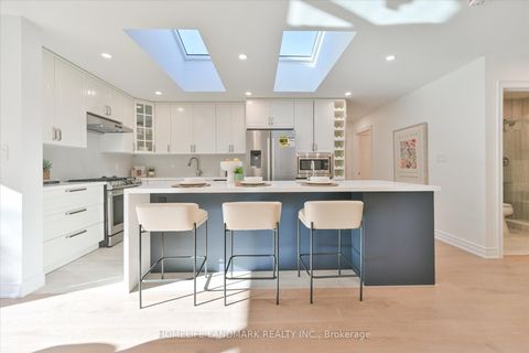 Photo 12 at 421 Browndale Crescent, Crosby, Richmond Hill Photo 12 at 421 Browndale Crescent, Crosby, Richmond Hill