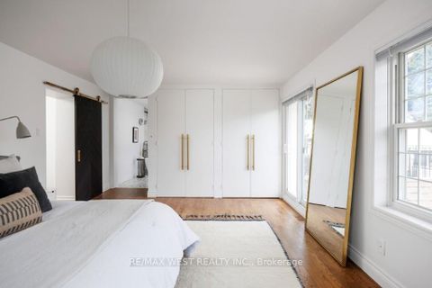 Photo 18 at 207 Ellis Avenue, Swansea, Toronto