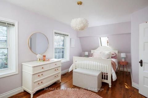 Photo 26 at 207 Ellis Avenue, Swansea, Toronto