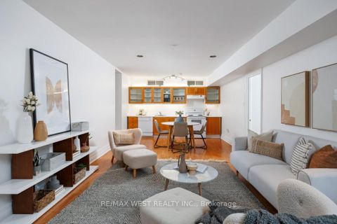 Photo 29 at 207 Ellis Avenue, Swansea, Toronto