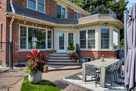 Photo 41 at 207 Ellis Avenue, Swansea, Toronto