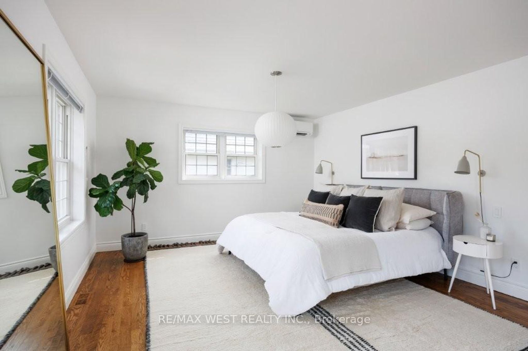 Photo 17 at 207 Ellis Avenue, Swansea, Toronto Photo 17 at 207 Ellis Avenue, Swansea, Toronto