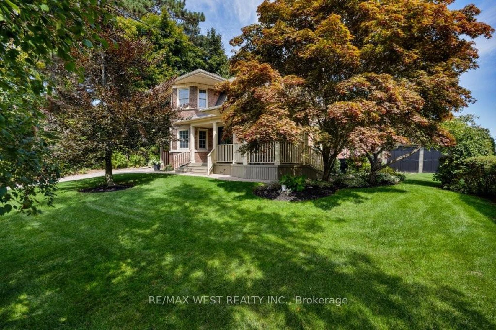 Photo 34 at 207 Ellis Avenue, Swansea, Toronto Photo 34 at 207 Ellis Avenue, Swansea, Toronto