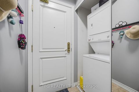 Photo 37 at 417 - 9225 Jane Street, Maple, Vaughan