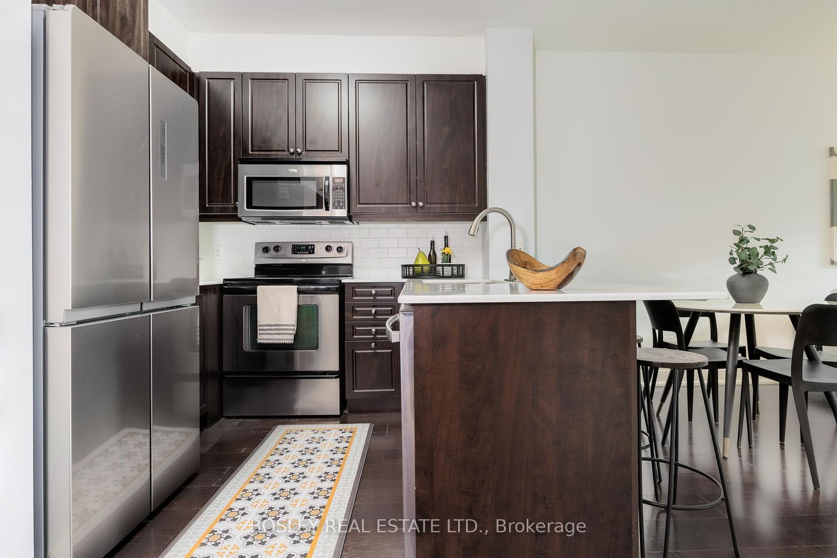 Photo 11 at 711 - 88 Broadway Avenue, Mount Pleasant West, Toronto Photo 11 at 711 - 88 Broadway Avenue, Mount Pleasant West, Toronto