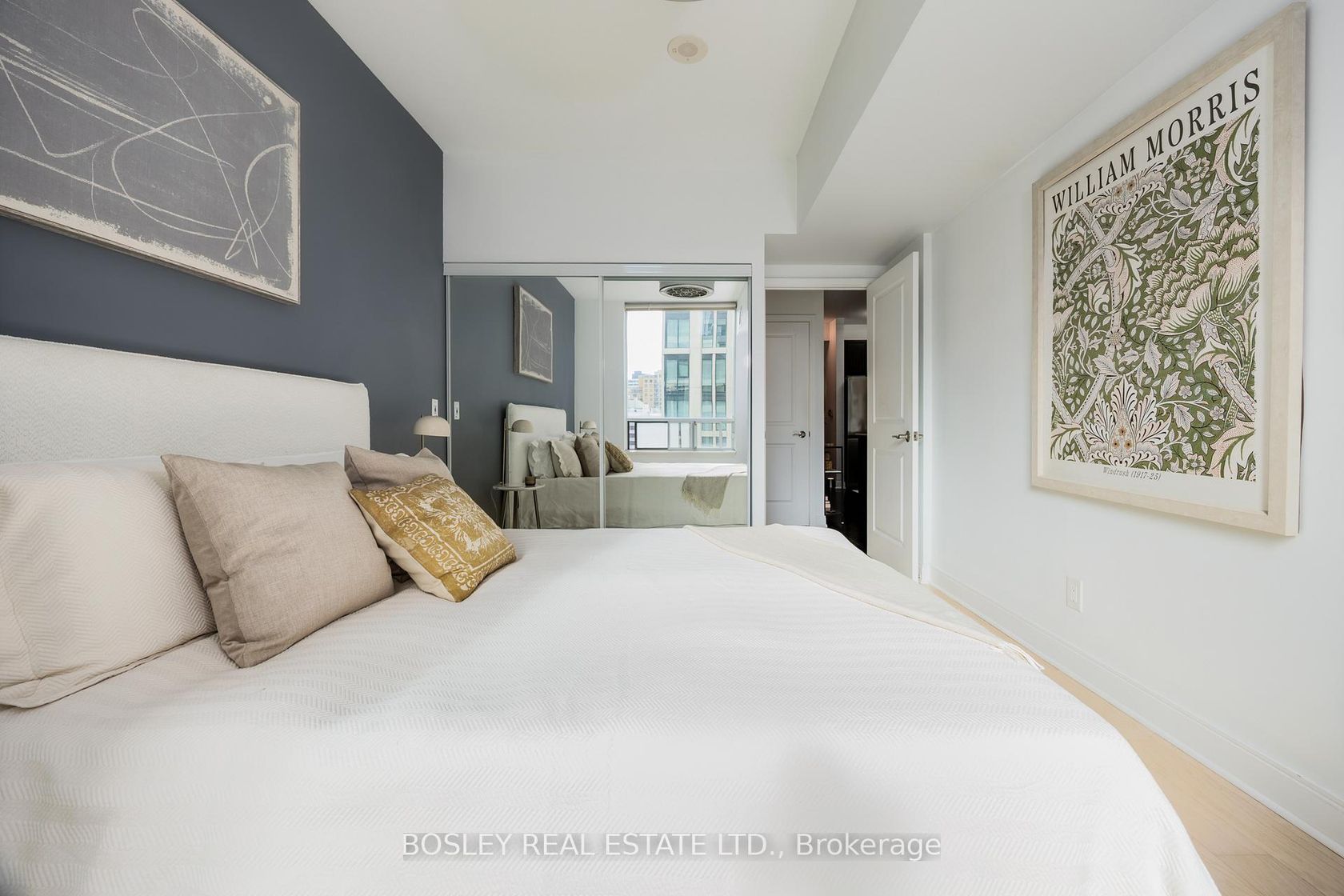 Photo 21 at 711 - 88 Broadway Avenue, Mount Pleasant West, Toronto Photo 21 at 711 - 88 Broadway Avenue, Mount Pleasant West, Toronto