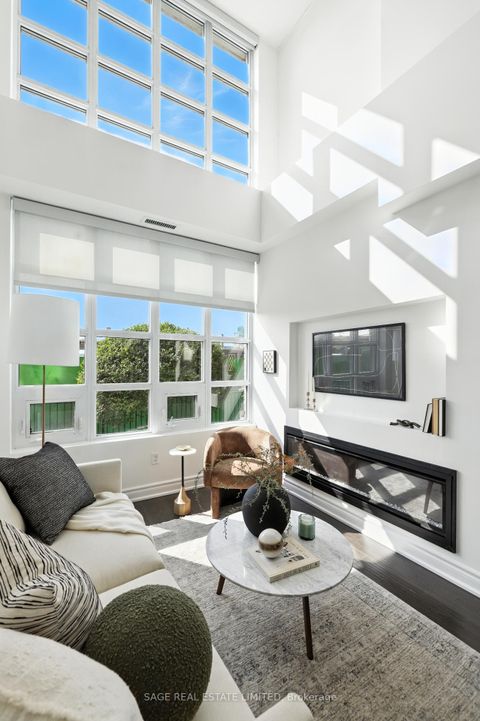 Photo 3 at TH5 - 6 Pirandello Street, Niagara, Toronto