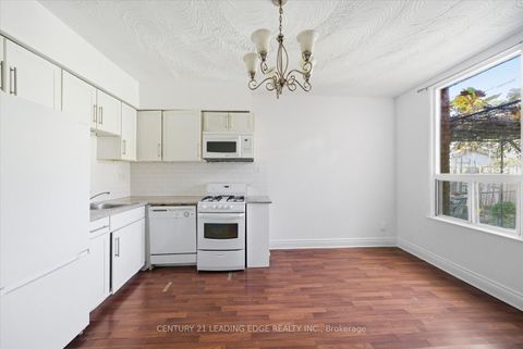 Photo 6 at 30 Ulster Street, University, Toronto