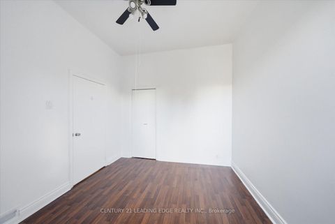 Photo 15 at 30 Ulster Street, University, Toronto