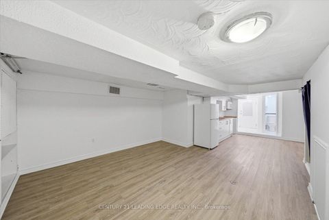 Photo 22 at 30 Ulster Street, University, Toronto