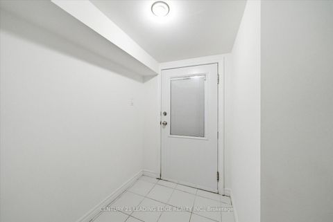 Photo 27 at 30 Ulster Street, University, Toronto