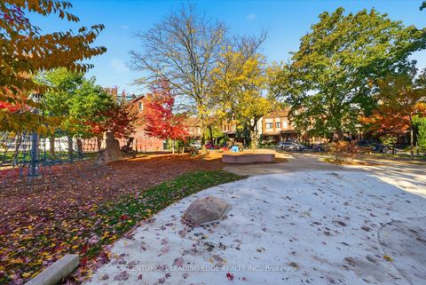 Photo 34 at 30 Ulster Street, University, Toronto