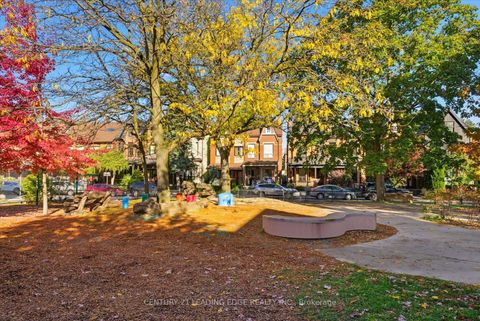 Photo 35 at 30 Ulster Street, University, Toronto