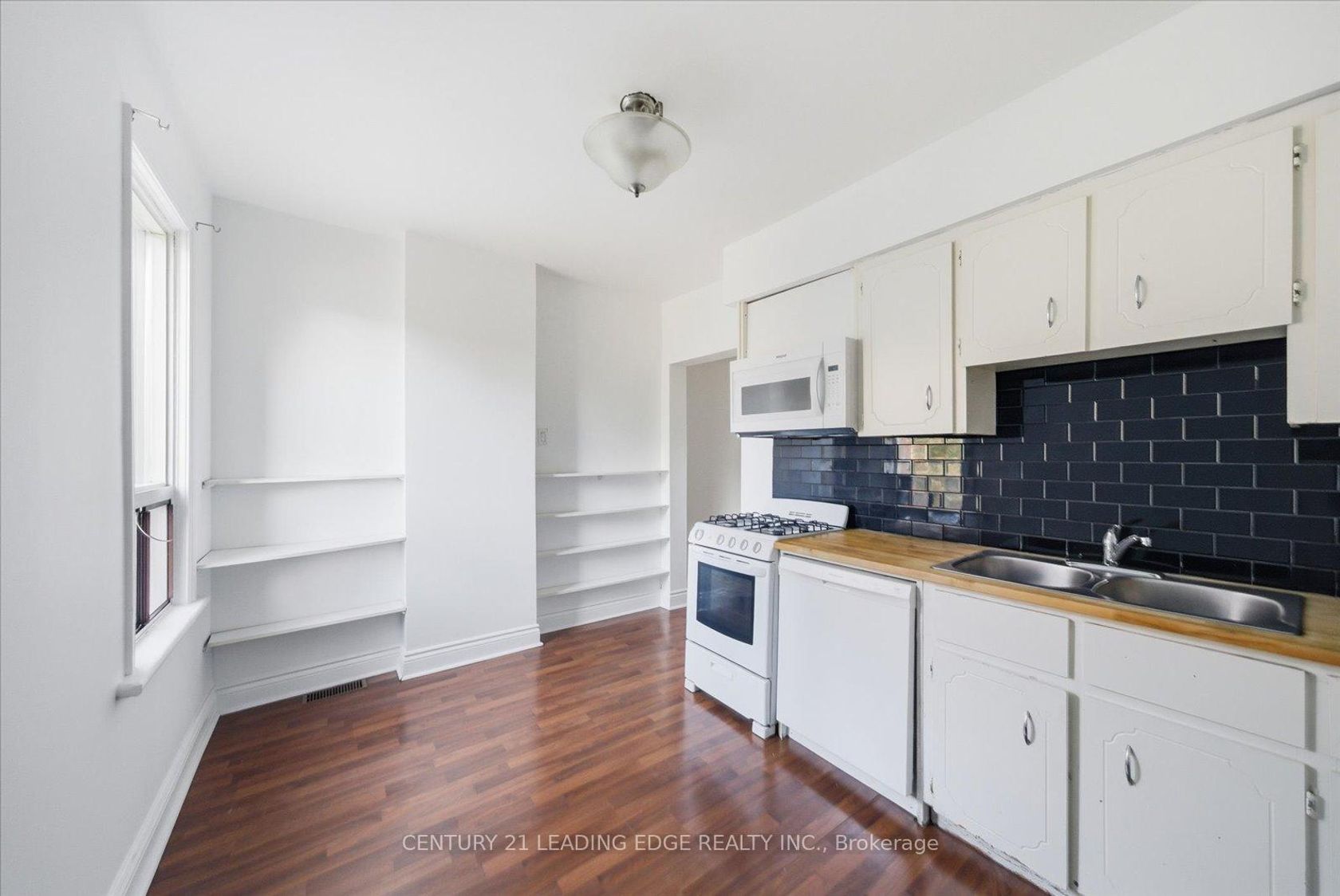 Photo 13 at 30 Ulster Street, University, Toronto Photo 13 at 30 Ulster Street, University, Toronto