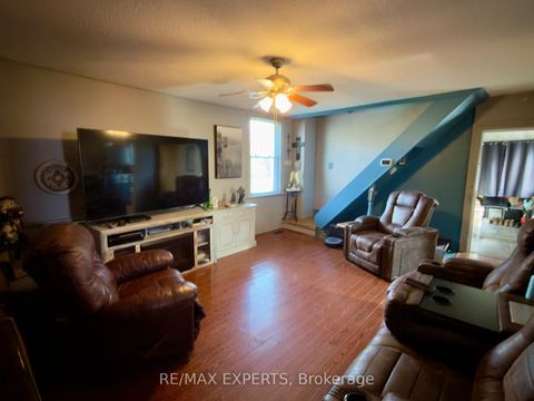 Photo 3 at 14155 27 Highway, Rural King, King