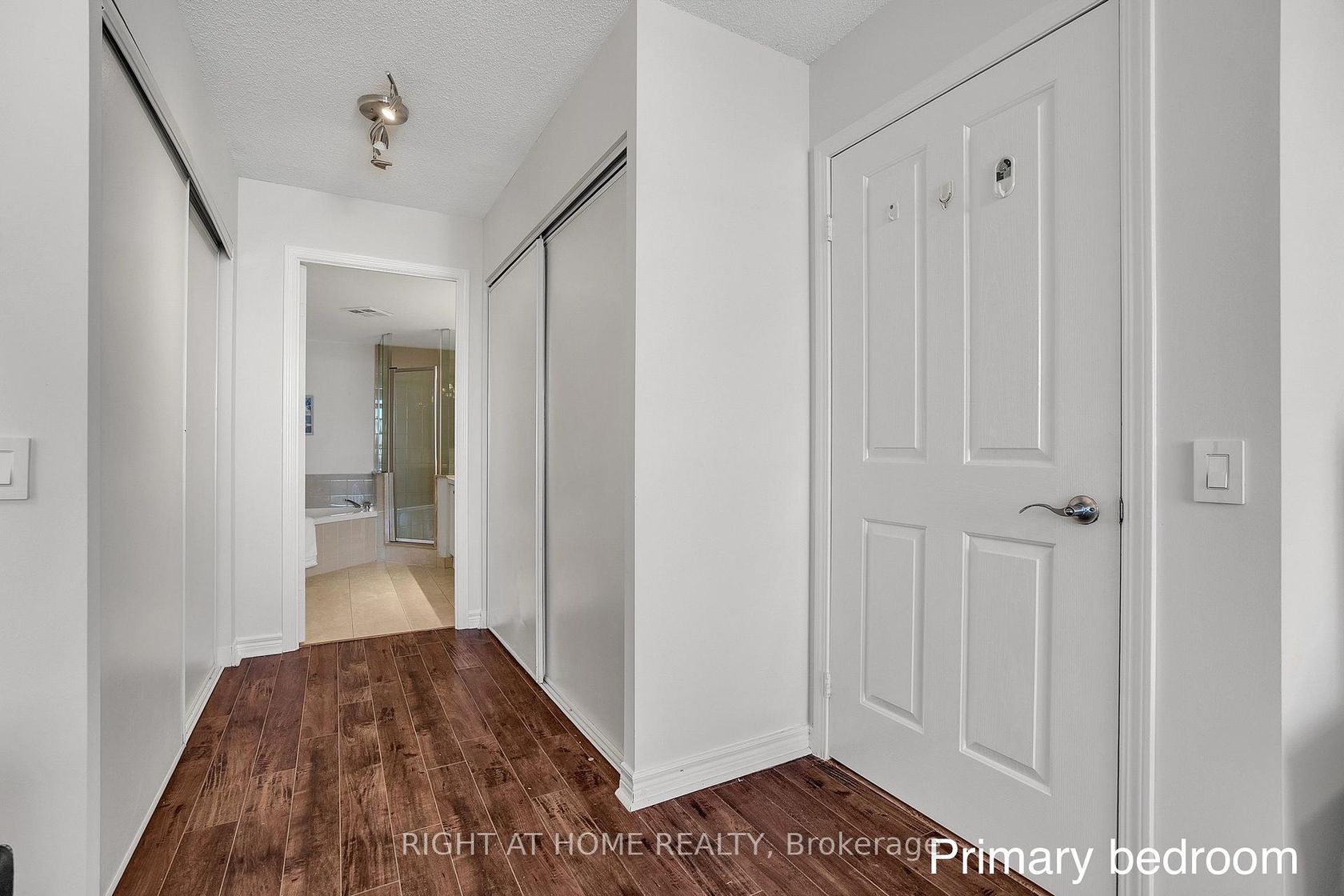 Photo 11 at 1601 - 152 St Patrick Street, Chinatown, Toronto Photo 11 at 1601 - 152 St Patrick Street, Chinatown, Toronto