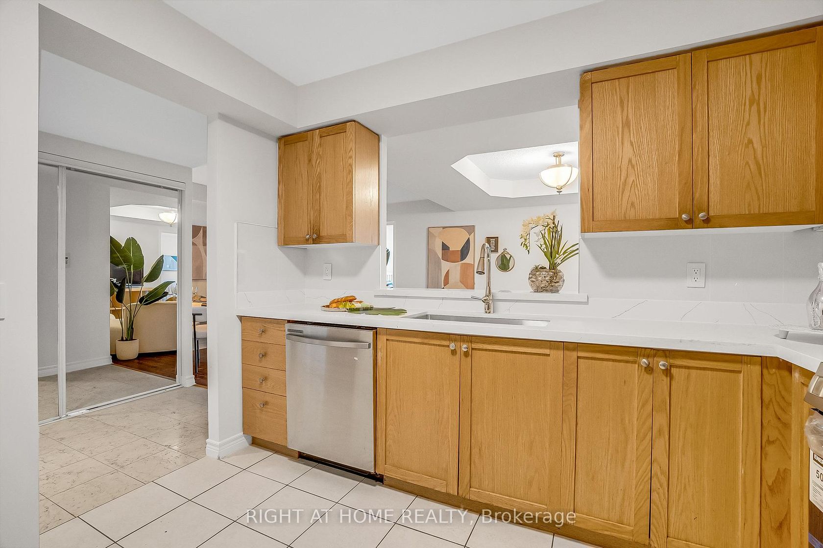 Photo 22 at 1601 - 152 St Patrick Street, Chinatown, Toronto Photo 22 at 1601 - 152 St Patrick Street, Chinatown, Toronto