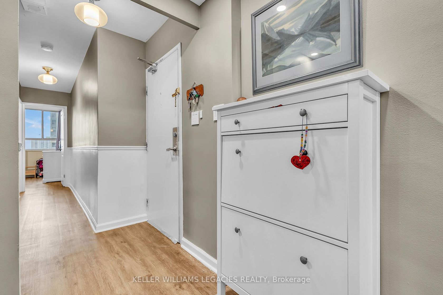 Photo 9 at 2001 - 1 Massey Square, Crescent Town, Toronto Photo 9 at 2001 - 1 Massey Square, Crescent Town, Toronto