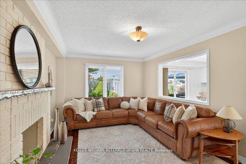 Photo 14 at 32 Nelson Circle, Armitage, Newmarket