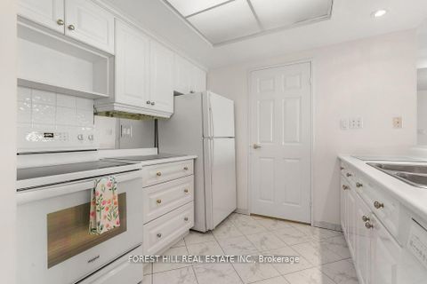 Photo 5 at 902 - 1555 Finch Avenue E, Don Valley Village, Toronto