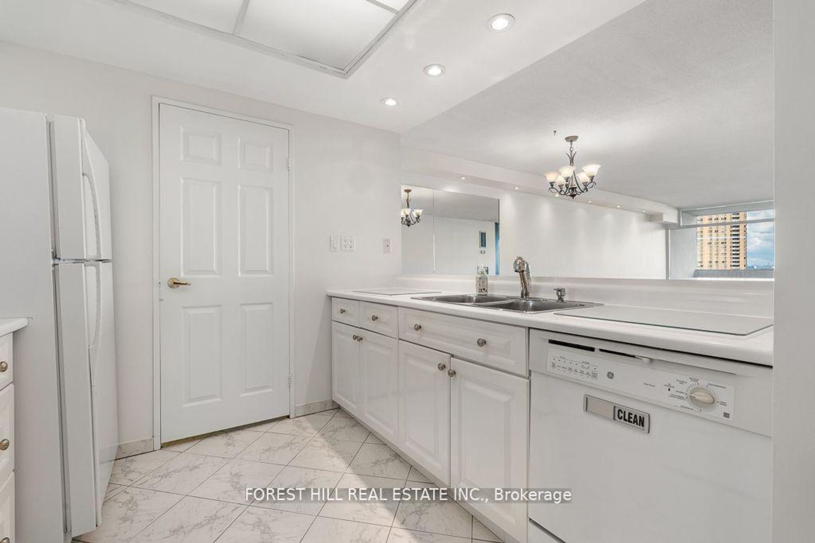 Photo 4 at 902 - 1555 Finch Avenue E, Don Valley Village, Toronto Photo 4 at 902 - 1555 Finch Avenue E, Don Valley Village, Toronto