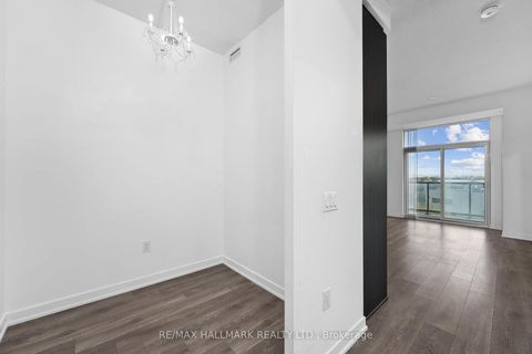 Photo 5 at 511 - 60 Honeycrisp Crescent, Vaughan Corporate Centre, Vaughan