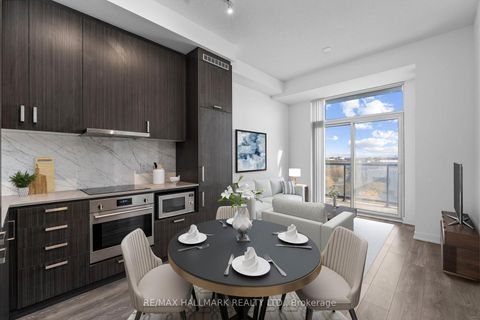 Photo 6 at 511 - 60 Honeycrisp Crescent, Vaughan Corporate Centre, Vaughan