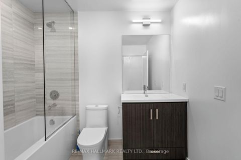 Photo 8 at 511 - 60 Honeycrisp Crescent, Vaughan Corporate Centre, Vaughan