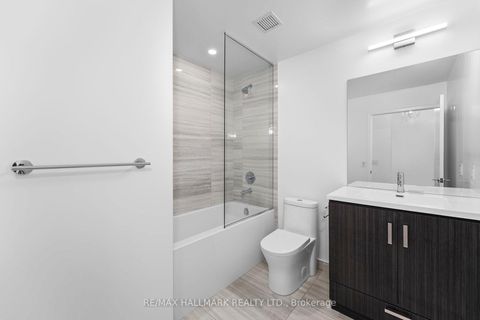 Photo 9 at 511 - 60 Honeycrisp Crescent, Vaughan Corporate Centre, Vaughan