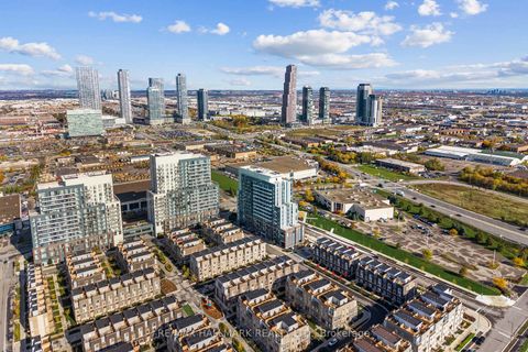 Photo 18 at 511 - 60 Honeycrisp Crescent, Vaughan Corporate Centre, Vaughan