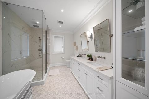 Photo 24 at 8 Graywood Drive, Rosethorn, Toronto