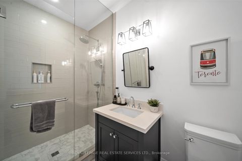 Photo 26 at 8 Graywood Drive, Rosethorn, Toronto