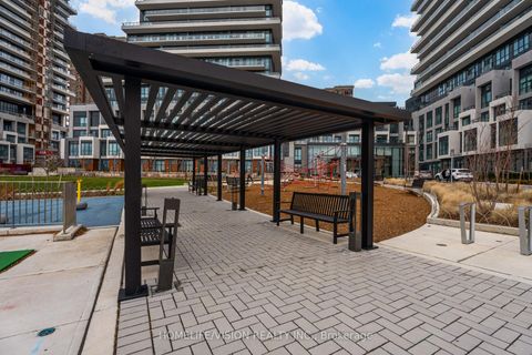 Photo 10 at 910 - 30 Inn On The Park Drive, Don Mills, Toronto