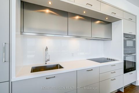 Photo 20 at 910 - 30 Inn On The Park Drive, Don Mills, Toronto