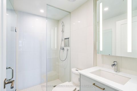 Photo 34 at 910 - 30 Inn On The Park Drive, Don Mills, Toronto