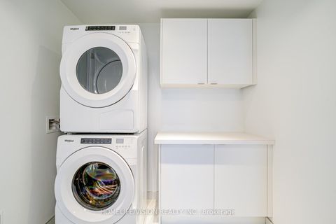 Photo 35 at 910 - 30 Inn On The Park Drive, Don Mills, Toronto