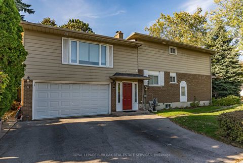 Photo 3 at 214 Vance Drive, BR Bronte, Oakville