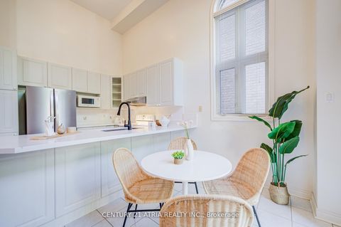 Photo 11 at 147 Frank Endean Road, Rouge Woods, Richmond Hill