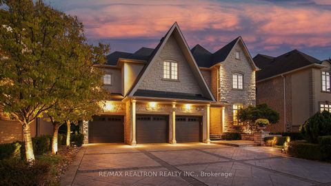 Photo 0 at 423 Paradelle Drive, Oak Ridges Lake Wilcox, Richmond Hill