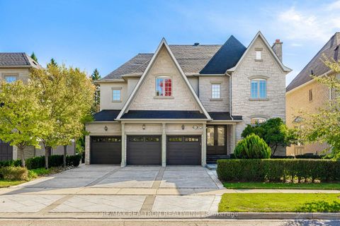 Photo 2 at 423 Paradelle Drive, Oak Ridges Lake Wilcox, Richmond Hill