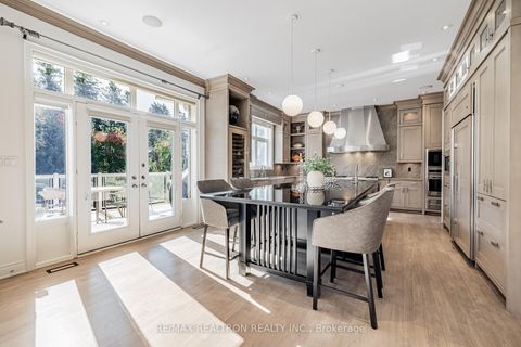 Photo 9 at 423 Paradelle Drive, Oak Ridges Lake Wilcox, Richmond Hill